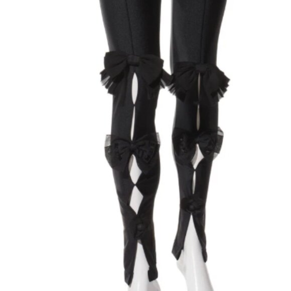 Chanel Black Satin Runway Leggings Bows & Cut-Outs Metiers D'Art 2021A FR 40 NWT - Picture 2 of 13